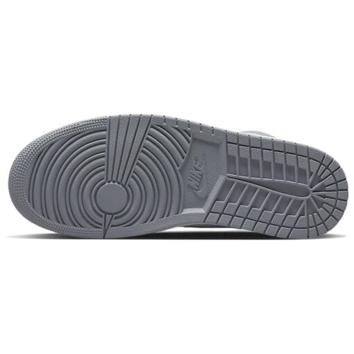 Air Jordan 1 Retro High OG 'Stealth' 555088-037