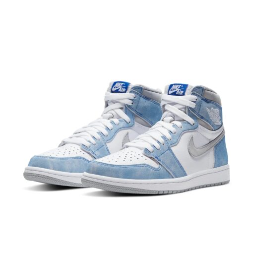 Air Jordan 1 Retro High OG 'Hyper Royal Light Smoke Grey' 555088-402