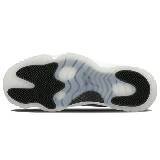 Air Jordan 11 Retro Low 'Barons' 528895-010