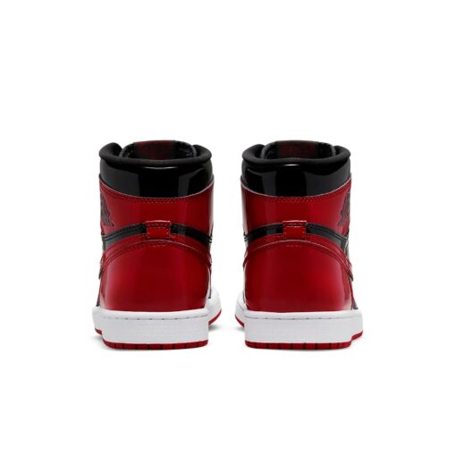 Air Jordan 1 Retro High OG 'Patent Bred' 555088-063