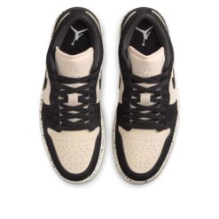 (WMNS) Air Jordan 1 Low 'Black Guava Ice' DC0774-003