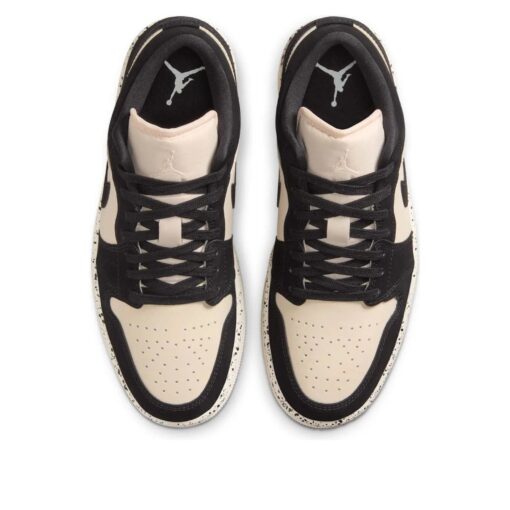 (WMNS) Air Jordan 1 Low 'Black Guava Ice' DC0774-003