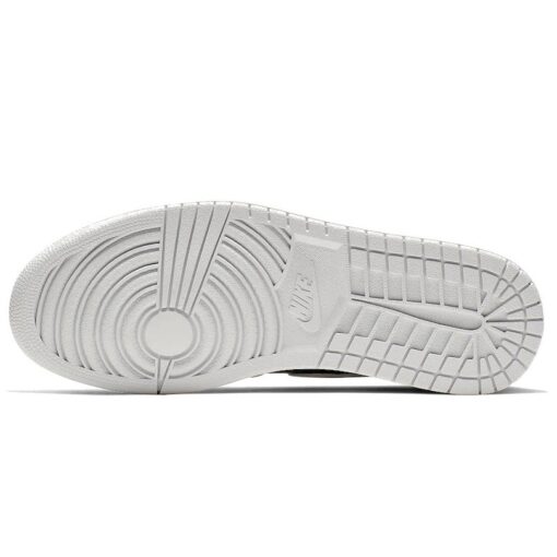 Air Jordan 1 Retro High OG 'Neutral Grey' 555088-018