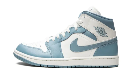 Air Jordan 1 Mid 'University Blue' BQ6472-141