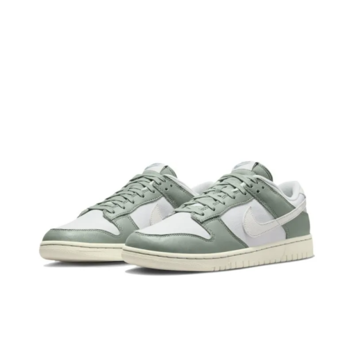 Dunk Low Retro Prm 'mica Green' Sneakers - Dv7212-300