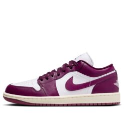 (WMNS) Air Jordan 1 Low 'White Fireberry' DC0774-161