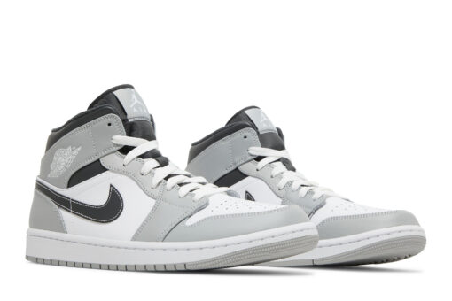 Air Jordan 1 Mid 'Light Smoke Grey' 554724-078