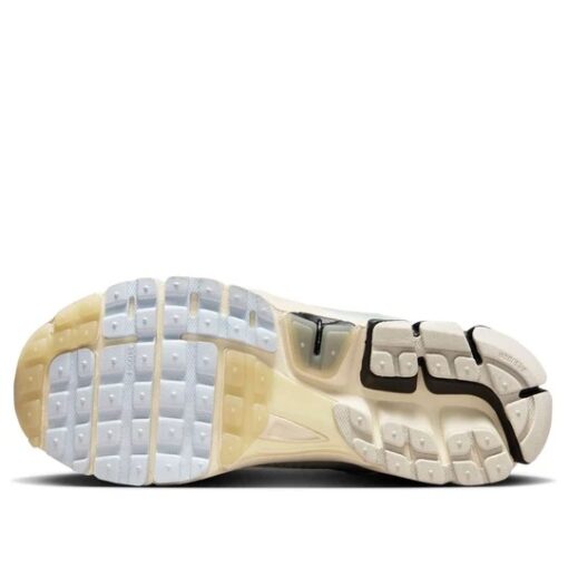 Nike Air Zoom Vomero 5 'Supersonic' FN7649-110