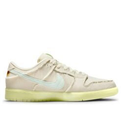 Nike SB Dunk Low 'Mummy' DM0774-111