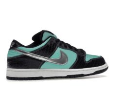 Nike Diamond Supply Co. x Dunk Low Pro SB 'Tiffany' - 304292-402