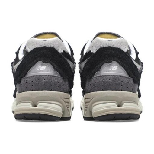 New Balance 2002R 'Protection Pack - Black Grey' M2002RDJ