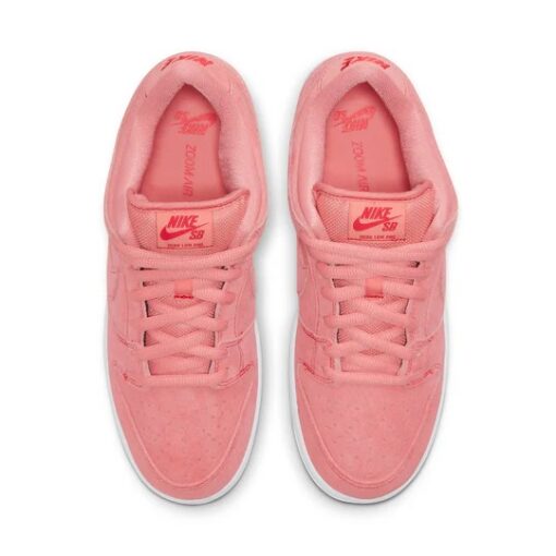 Dunk Low SB ‘Pink Pig’ CV1655-600