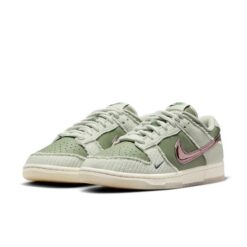 Nike x Kyler Murray Dunk Low 'Be 1 of One' FQ0269-001
