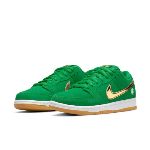 Dunk Low SB ‘St. Patrick’s Day’ BQ6817-303