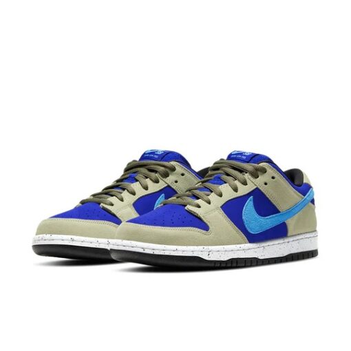 Nike SB Dunk Low 'ACG Celadon' BQ6817-301