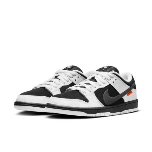 Nike x TIGHTBOOTH SB Dunk Low 'White Black' FD2629-100