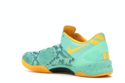 Kobe 8 'Green Glow' - 555035-304