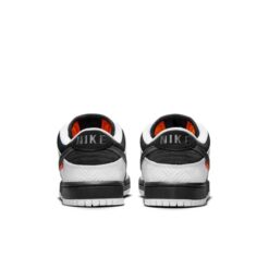 Nike x TIGHTBOOTH SB Dunk Low 'White Black' FD2629-100