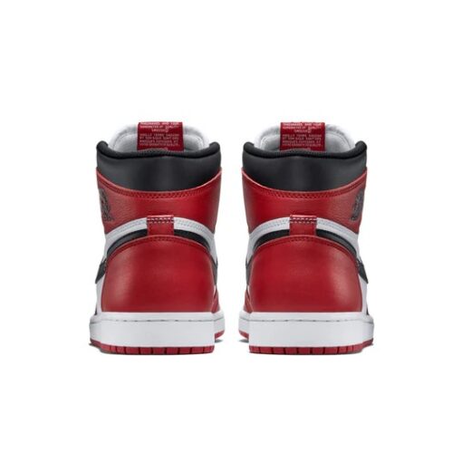 Air Jordan 1 Retro High OG 'Chicago' 2015 555088-101