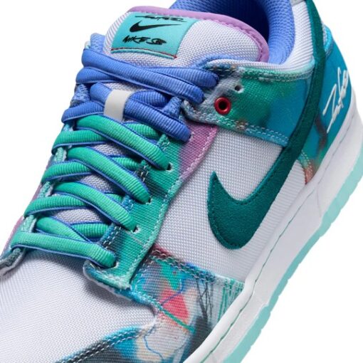 Nike x Futura Laboratories SB Dunk Low 'Bleached Aqua' HF6061-400