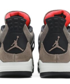 Air Jordan 4 Retro 'Taupe Haze' DB0732-200