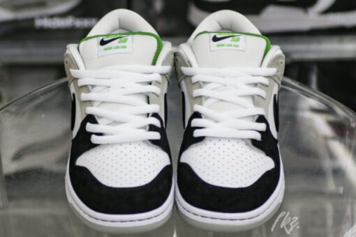 Nike SB Dunk Low Chlorophyll Signature Footwear