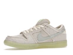 Nike Dunk Low Sb ‘Mummy’ Iconic In White And Black DM0774-111