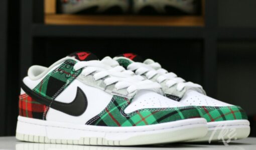 Nike Dunk Low Plaid Unfading Sneaker