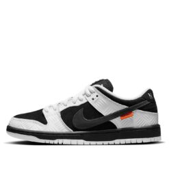 Nike TIGHTBOOTH x Dunk Low SB - FD2629-100