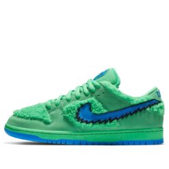 Grateful Dead x  Nike SB Dunk Low Green Classic Kicks