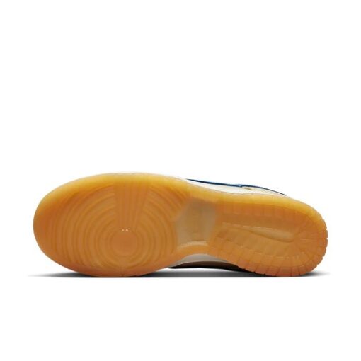 Nike Dunk Low Premium 'Montreal Bagel Sesame' DZ4853-200