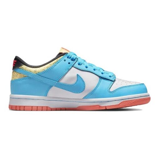 Kyrie Irving x Dunk Low SE ‘Baltic Blue Gum’ DN4179-400