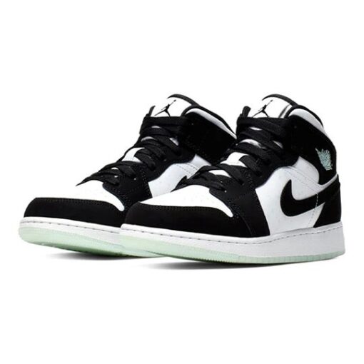 Air Jordan 1 Mid SE ‘Glow in the Dark Panda’ BQ6931-103