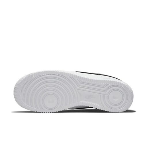 (WMNS) Nike Air Force 1 '07 Essential 'White Metallic Silver' DD1523-100