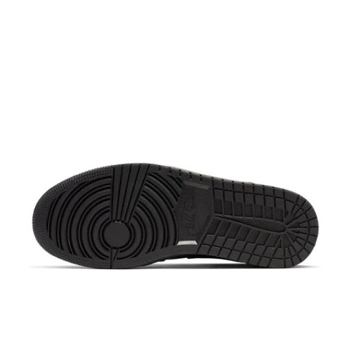 Air Jordan 1 Mid ‘Triple Black’ 554724-090