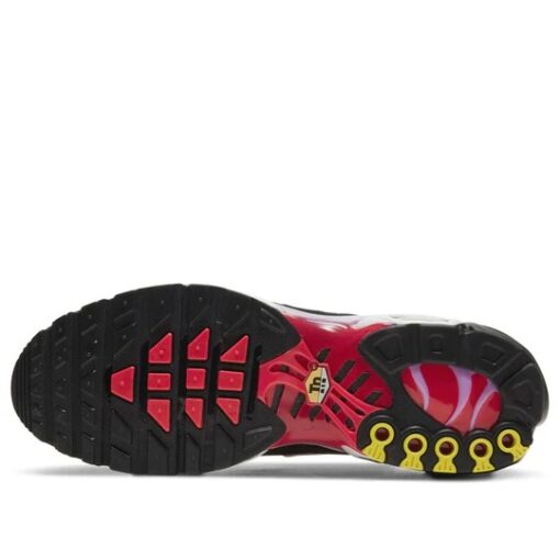 Nike Air Max Plus 'Laser Orange Fuchsia' CZ1651-800