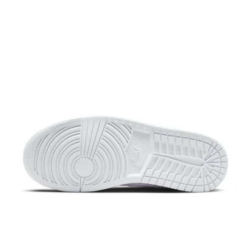 Air Jordan 1 Low ‘Triple White’ DV0990-111