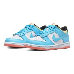 Kyrie Irving x Dunk Low SE ‘Baltic Blue Gum’ DN4179-400