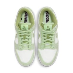 (WMNS) Nike Dunk Low SE 'Fleece - Honeydew' DQ7579-300
