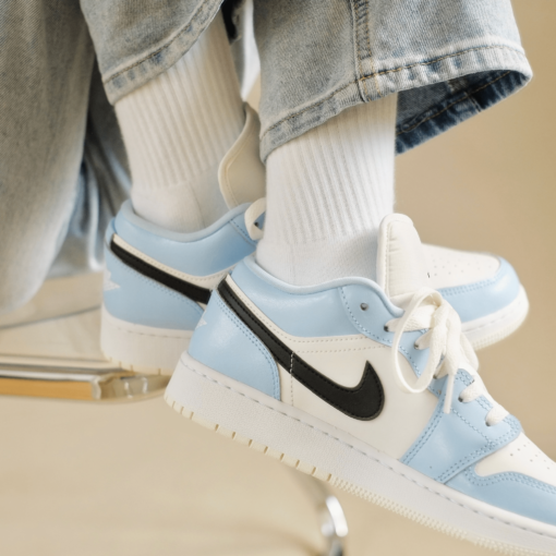 Jordan 1 Low ‘Ice Blue Black’ 554723-401