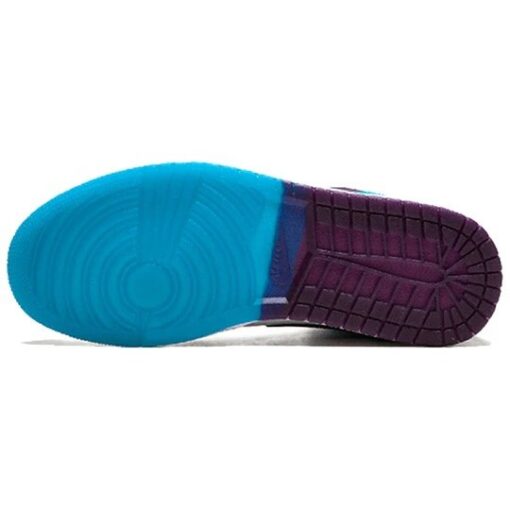 Jordan 1 Mid ‘Hornets’ 554724-415