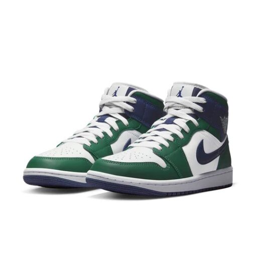 Wmns Air Jordan 1 Mid SE ‘Noble Green’ DZ5326-300
