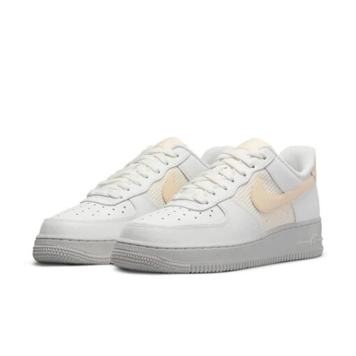 (WMNS) Nike Air Force 1 '07 ESS 'Cross Stitch - White Fossil' DJ9945-100