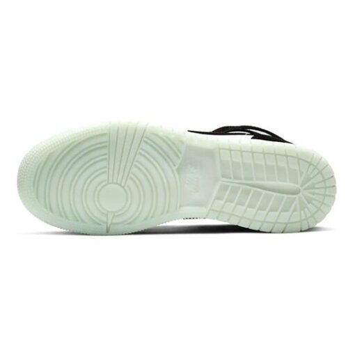 Air Jordan 1 Mid SE ‘Glow in the Dark Panda’ BQ6931-103