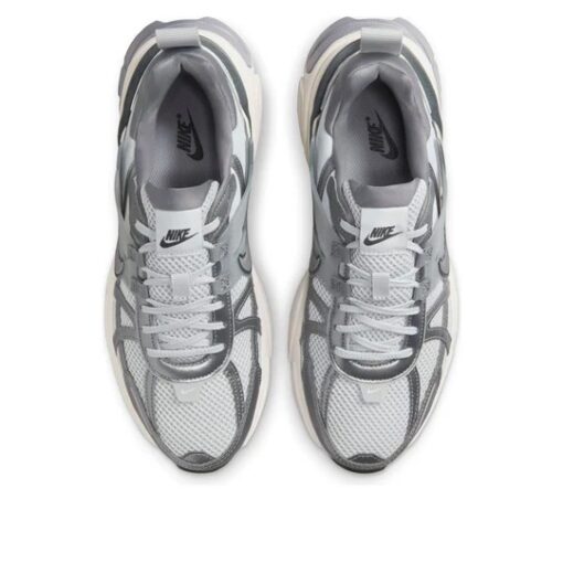 (WMNS) Nike V2K Run 'Pure Platinum Wolf Grey' FD0736-003