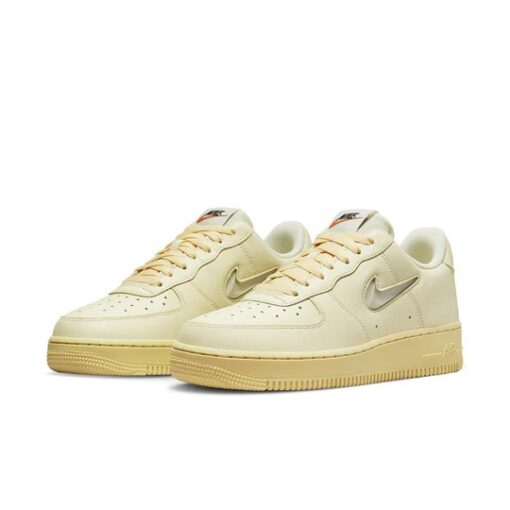 (WMNS) Nike Air Force 1 '07 LX 'Coconut Milk' DO9456-100