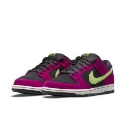Dunk Low Pro SB ‘Red Plum’ BQ6817-501