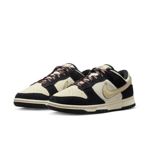 (WMNS) Nike Dunk Low LX 'Black Team Gold' DV3054-001