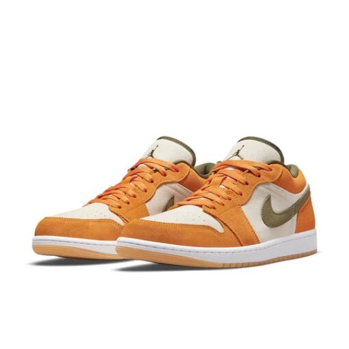 Air Jordan 1 Low SE ‘Light Curry’ DH6931-102