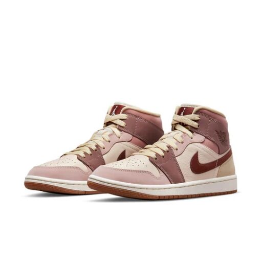 Air Jordan 1 Mid ‘Dark Pony’ DO7440-821